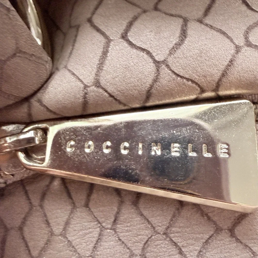 Coccinelle features sleek